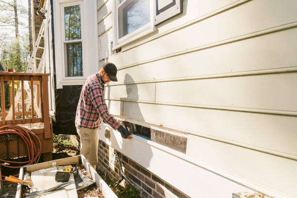 Trusted Emergency Siding Repair service in Edgewood, WA - Creative Siding